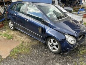 Mercedes Benz B-class W245 na díly jako celek