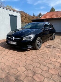 Mersedes CLA