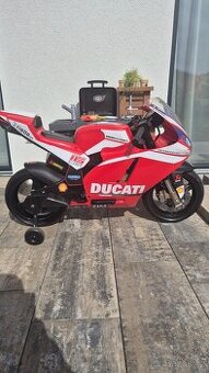 Peg Perego motorka Ducati