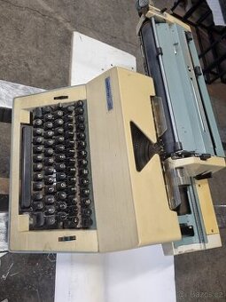 Psací stroj Robotron 20 - 1