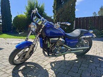 Honda Magna 750