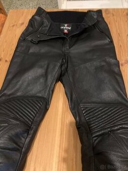 Kožené Dainese kalhoty motocyklové