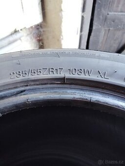 Pneu 235/55 R17