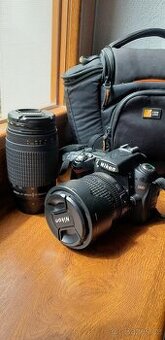 NIKON D90