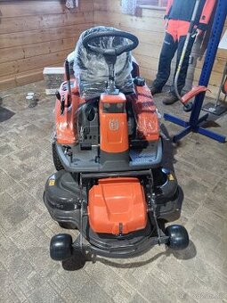 Rider Husqvarna R 216T AWD