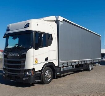 Scania R 320 4x2 včetně plachtové nástavby a hydr. čela