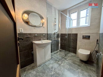 Pronájem bytu 2+1, 74 m², Karlovy Vary, ul. Rumunská
