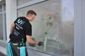 Profesionální mytí oken, čištění žaluzií a úklid - Brno