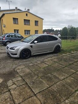 Ford focus st 225