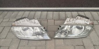 Přední Xenonové Světlomety Škoda Octavia 2