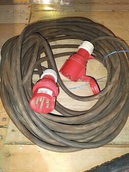 Prodlužovací kabel 3 fáze