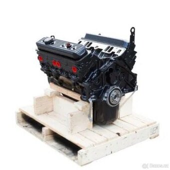 Motor GM, 5,7L, benzin. NOVÝ. NE repas