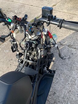 Yamaha Xmax 125 na díly