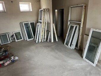 Plastová okna – trojskla i dvojskla, velmi dobrý staV