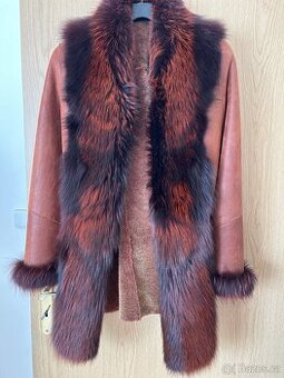 Kožený dámský kabát