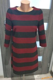 Pruhované šaty Zara