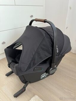 Autosedačka vajíčko Nuna Pipa URBN