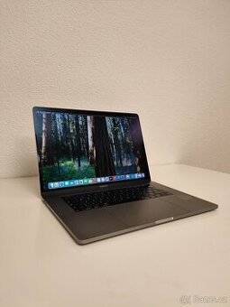 MacBook Pro 2018 | 16GB | 256GB SSD - 1