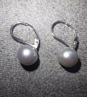 Stříbrné náušnice s pravými perlami – certifikát pravosti