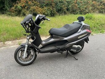 Dily Piaggio X-Evo