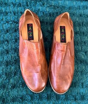 Dámské kožené polobotky Everybody vel. 40 top stav