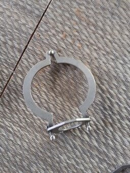 Držák vyfukoveho kolena na S22 aS11