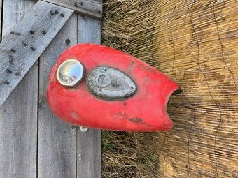 Jawa Pérák nádrž s ampérmetrem