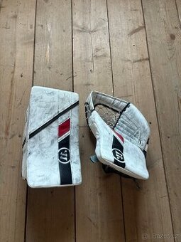 Hokejové vybavení, rukavice, vesty …