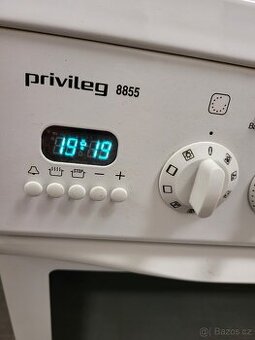 sklokeramický sporák, hodiny, ventilátor