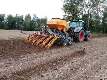 Mzuri secí stroj-strip till(pásové zpracování půdy)i no till