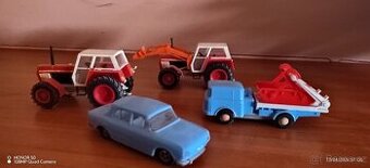 Prodám staré hračky.