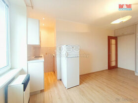 Pronájem bytu 1+kk, 22 m², Karlovy Vary, ul. K. Kučery