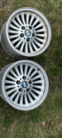 5X120 r16 styling 33 7j