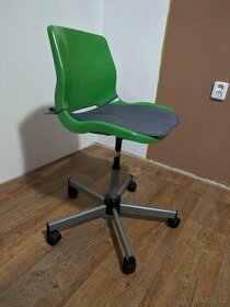 Kancelářská židle + stojící lampa + světlo k nočnímu stolku - 1