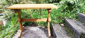 Drevený Rustikálny Stůl z Masivu