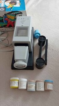DIAPROJEKTOR