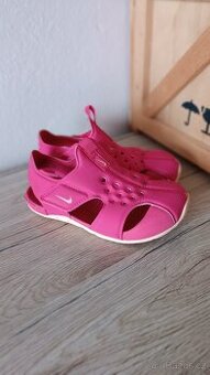 Dívčí sandále Nike Sunray Protect na vel. 28