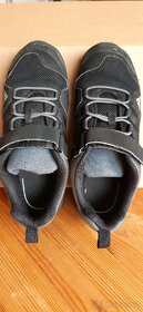 Adidas dětské boty 32