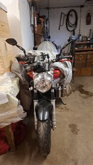 Yamaha FZ6
