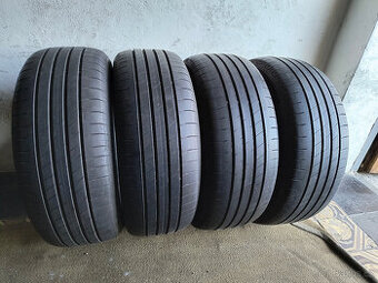 LETNÍ PNEU GOODYEAR 215/55/17-4KS