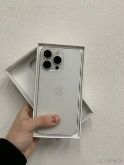 iPhone 15 Pro Max 256 Bílý
