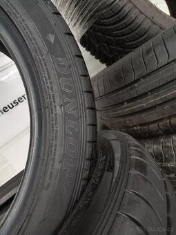 Dunlop 235/45 R18