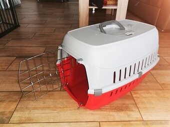 Přepravka na psa či kočku Dog Fantasy Carrier červená 58 cm