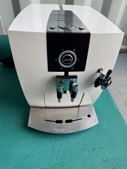 Kávovar Jura Impressa J5 - Pianowhite