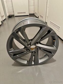 1 kus orig.vw 5HO 6010 25AF. 7.5 J&17H2 ET51