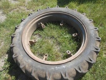 zetor 3011 kultivacni kola 2 kusy