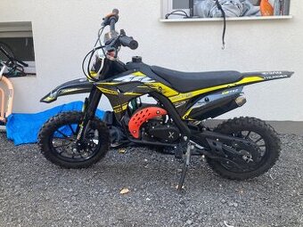 Minibike 50cm3, pro děti 3-8 let. Doklad záruka ještě 11m.