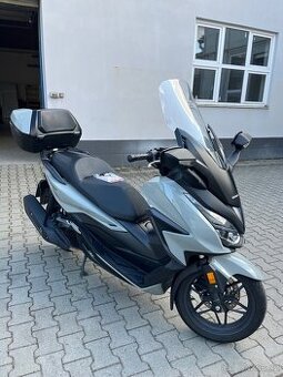 Prodám skútr Honda Forza 125