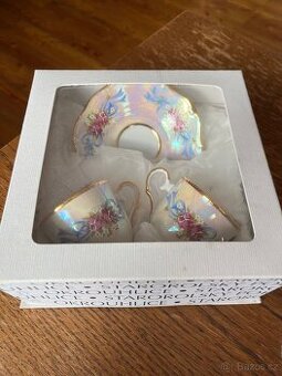 Šálek s podšálkem