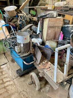 Štípačka na dřevo